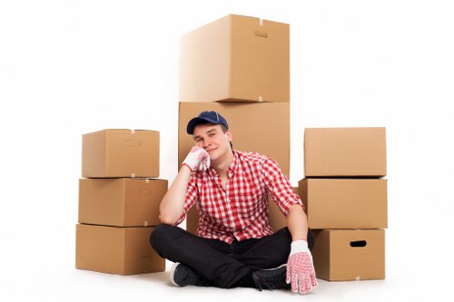 Affordable student storage arrangement near Southwimbledon transport links
